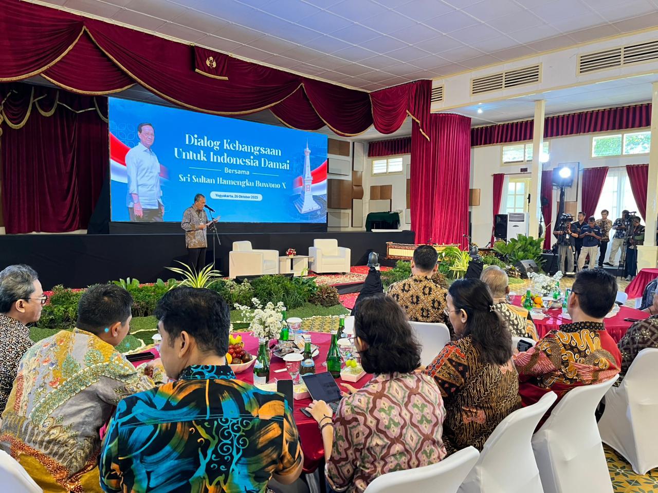Dialog Kebangsaan Bersama Sri Sultan Hamengku Buwono X: Merajut Indonesia Damai dari Yogyakarta
