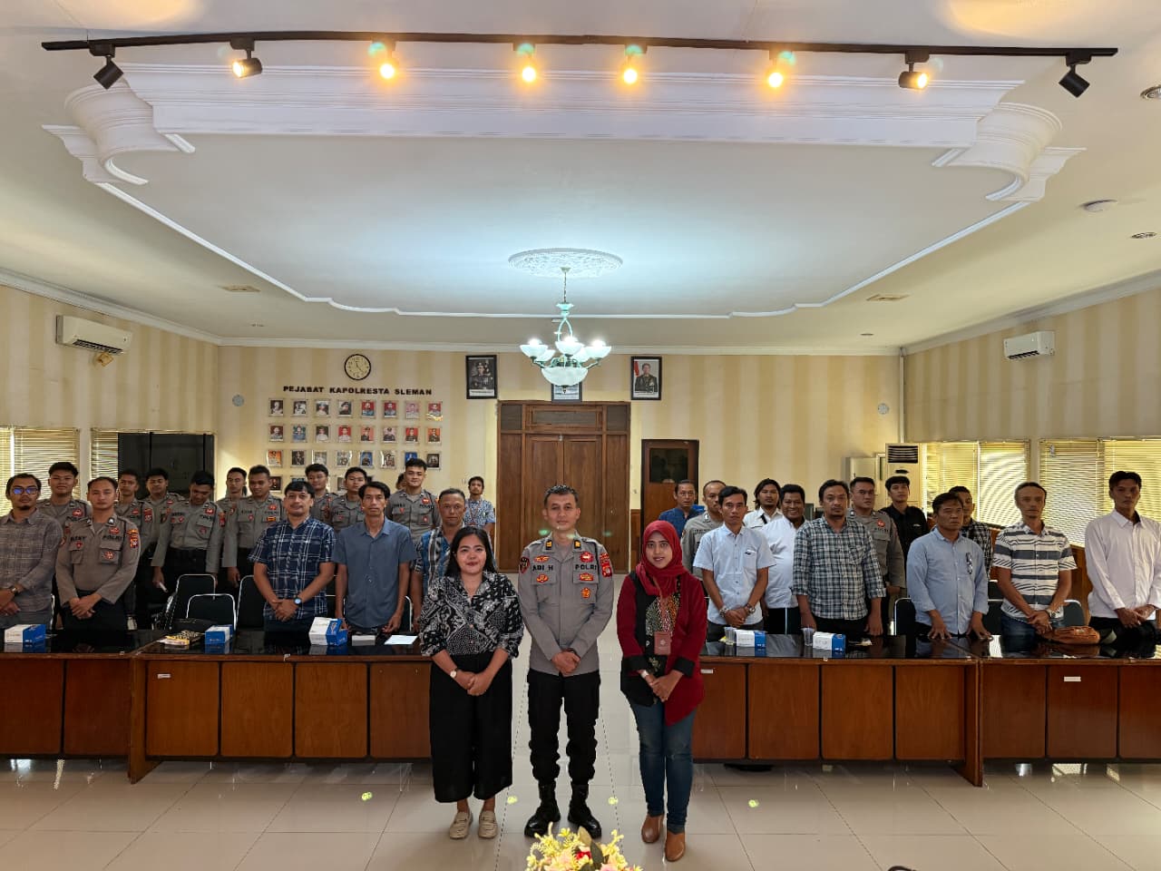 Fakultas Hukum UWM Gelar Sosialisasi KUHP Baru di Polresta Sleman