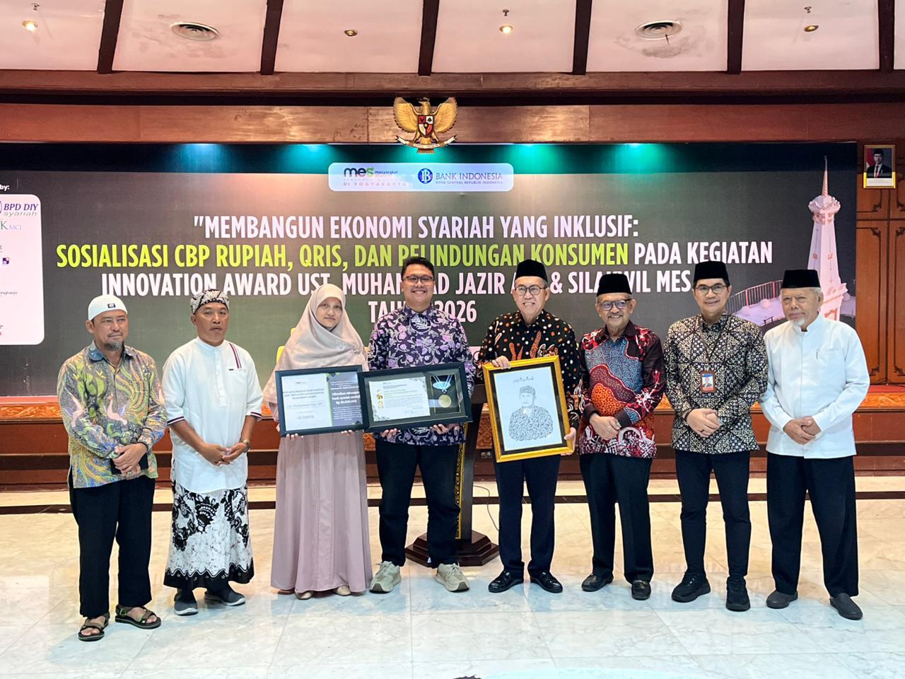 MES DIY Anugerahkan Penghargaan kepada Almarhum Ustaz Muhammad Jazir sebagai Inovator dan Konseptor Manajemen Masjid