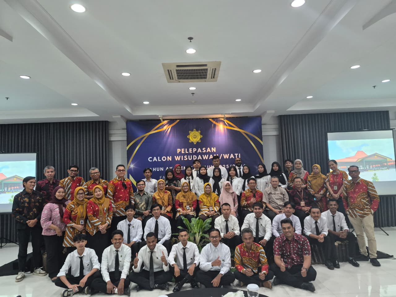 Pelepasan Wisudawan FST UWM: Langkah Awal Menuju Masa Depan Gemilang