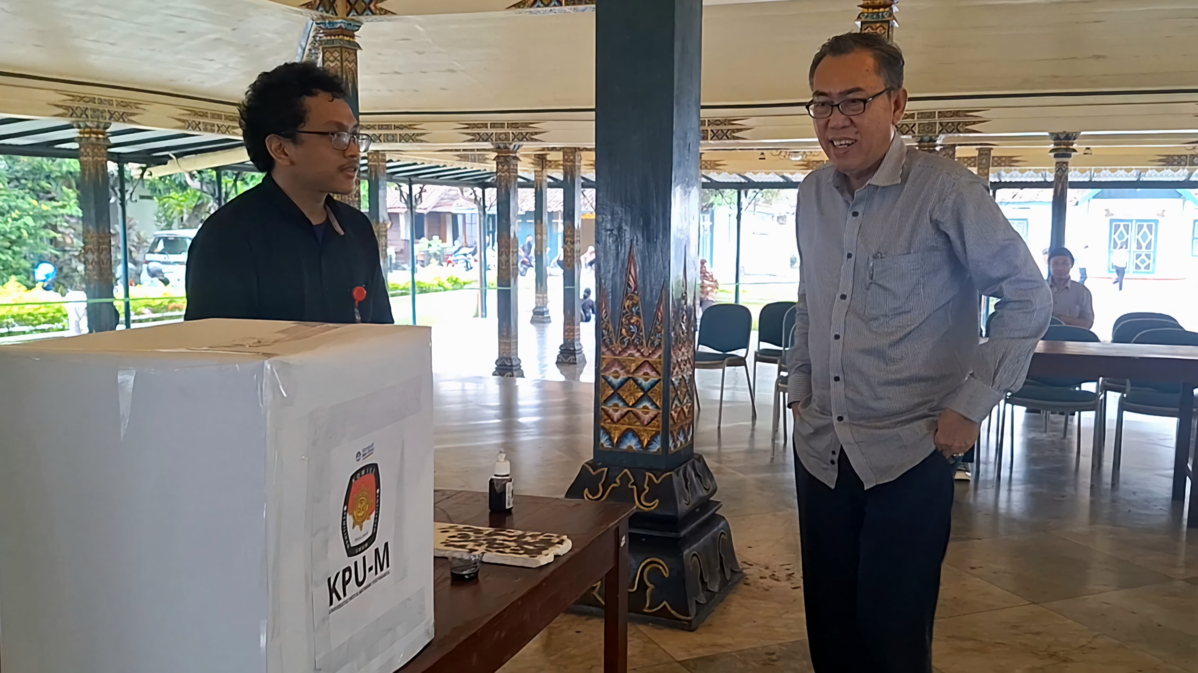 Pemilihan Umum Mahasiswa UWM Mewarnai Pendopo Agung Ndalem Mangkubumen