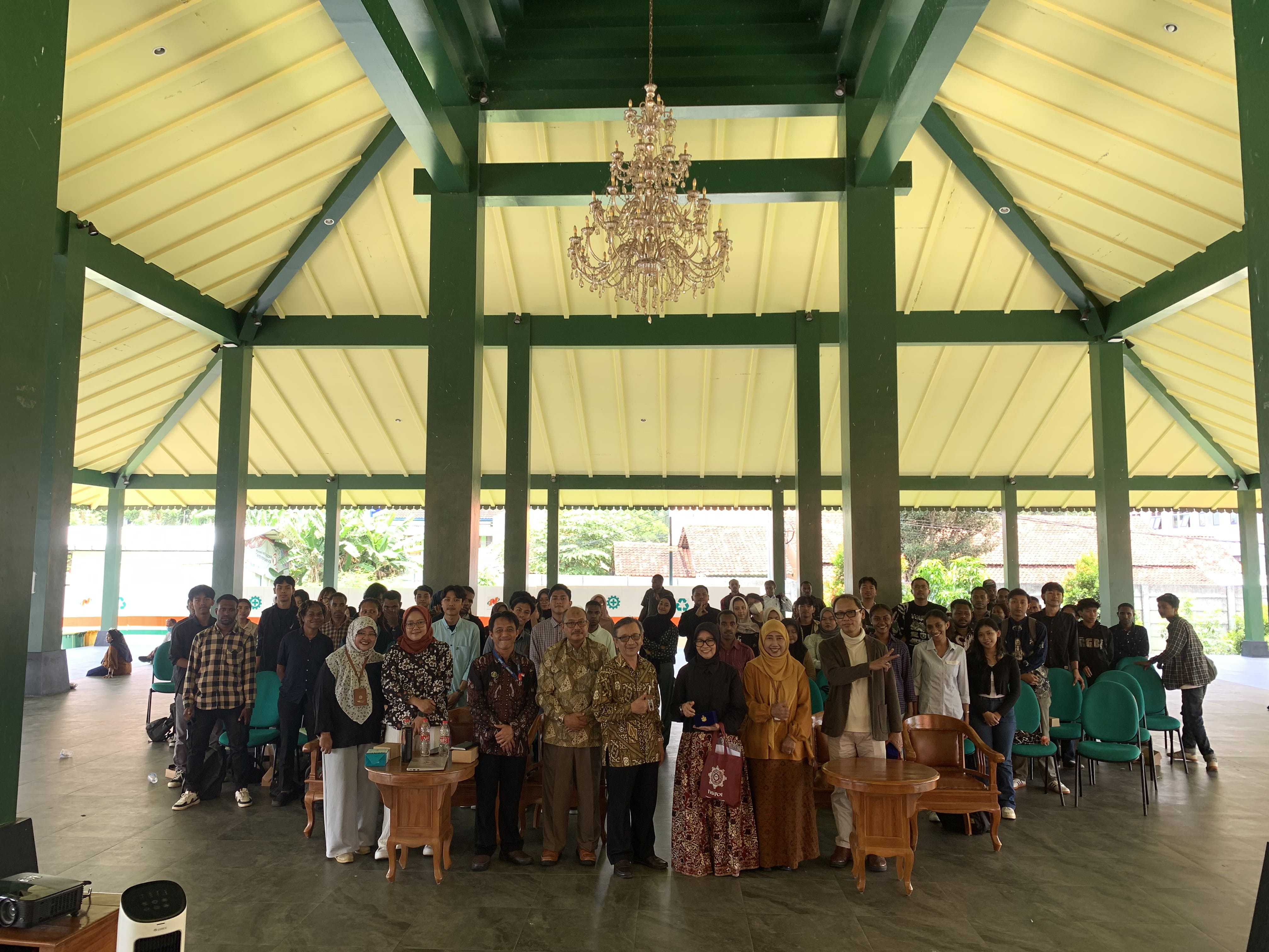 Tak Cukup Satu Disiplin, Fisipol UWM Tekankan Kolaborasi Lintas Ilmu dalam Pemecahan Masalah Sosial